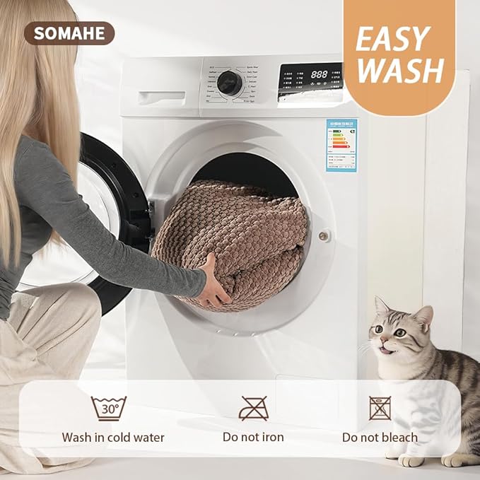 SOMAHE Cat Beds Flat Cat Bed Mat, Premium Plush Cat Mat with Non-Slip Bottom, 1.2" Thick All-Season Kneading Cushion, Machine Washable Anti-Static Pet Bed 15×23Inch, Coffee