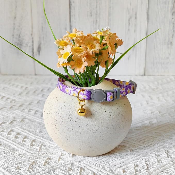 2 Pack Cat Collar, Daisy Floral Pattern, Breakaway Safe Release Buckle, Clear Bell, Polyester Material, for Adult Cats.(Pink+Purple)