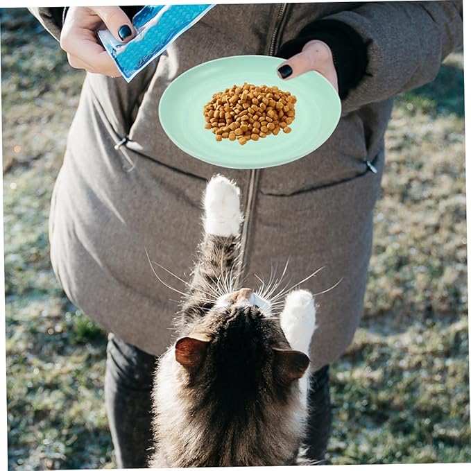 4pcs Shallow Cat Food Bowls Set 20cm Wide Flat Pet Feeding Plates for Kittens and Short-Leg Cats Sturdy Plastic Multi-Color and Watering