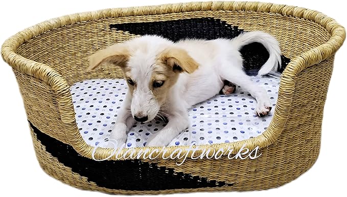 Dog Bed Handmade from Bolga Straw – Eco-Friendly Pet Basket with Optional Cushion – African Artisan Natural Furniture