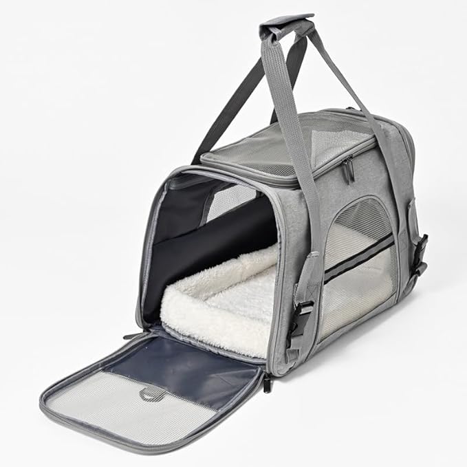 Handheld Crossbody cat Bag，Pet Carrier Bag for Cats and Dogs Up to 20LBs, Soft Cat Carrier Dog Carrier Travel Kitten Carrier with Mat (Grey)