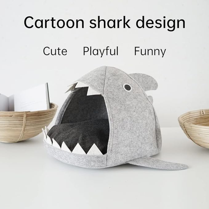 Cat Nest Shark-Shaped Cat Bed Cute and Comfortable Semi-Enclosed Pet Cat House with Removable and Washable Cushions Suitable for Spring and Summer Small Cats and Dogs Pet Sofa Bed