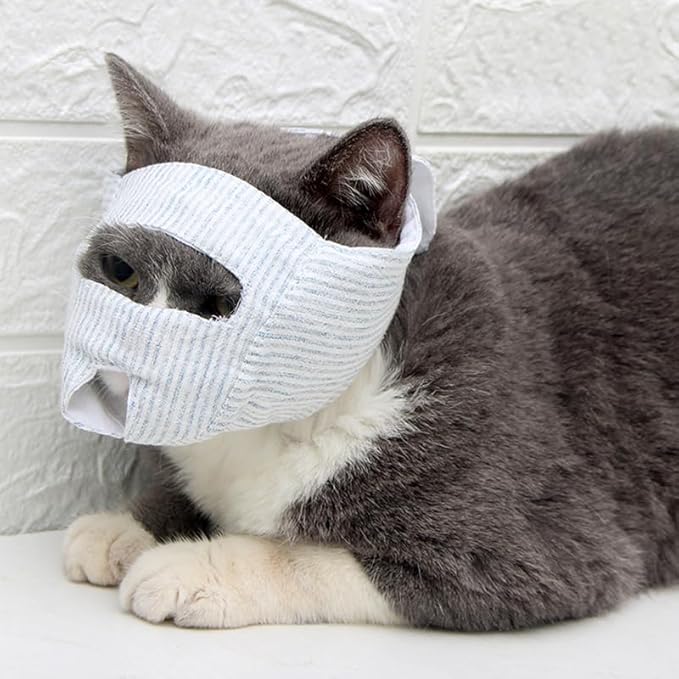 Cat Muzzle for Eye Drops, Adjustable Anti-Bite Cat Mouth Mask for Nail Clipping (Open M)