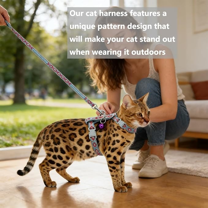 Freezx Cat Harness and Leash Set - Adjustable Escape Proof Cat Harness for Safe Walking - Lightweight Soft Travel Kitten Harness for Small Medium Cats