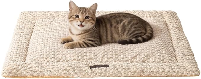 SOMAHE Cat Beds Flat Cat Bed Mat, Premium Plush Cat Mat with Non-Slip Bottom, 1.2" Thick All-Season Kneading Cushion, Machine Washable Anti-Static Pet Bed 15×23Inch, Milk