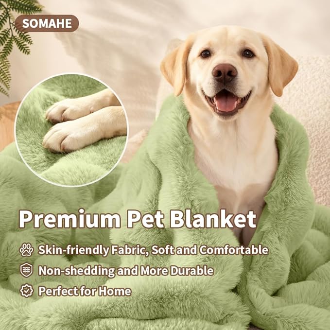 SOMAHE Dog Blanket, Reversible Sherpa & Bubble Fleece Pet Throw, Ultra-Soft Plush for Medium Dogs, Machine Washable, Anti-Static, Warm & Cozy, 39"×31" Inch Green