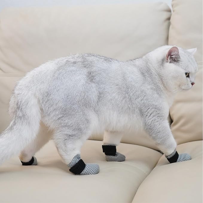 HDKUW Cat Anti-Scratch Shoes, Pet Scratch Deterrent Boots for Cats Small Dogs, Grooming Kitten Accessories Nail Gloves, Adjustable Cat Claw Cover for Bathing Shaving Treatment Checking Gray M