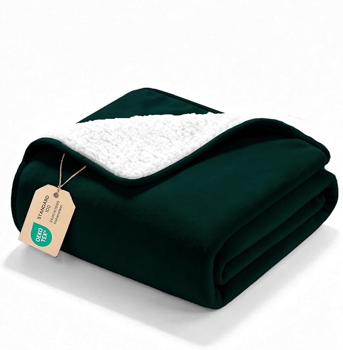 gogobunny Waterproof Bed Blanket, Reversible Sherpa Fleece Throw Blanket for Dog Puppy Cat, Furniture Cover Protects Bed Couch Sofa from Liquid Pee and Pet Fur (Forest Green, 25x35 inches)