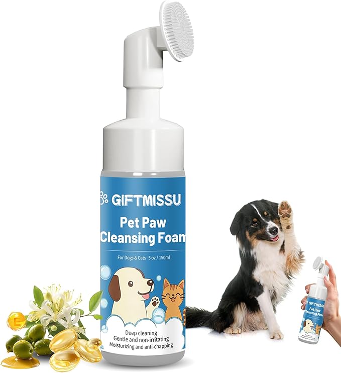 Dog Paw Cleaner Foam for Dogs & Cats, Plant-Based Paw Wash for Dirt and Outdoor Mess, Gentle Pet Paw Cleaner with Soft Brush Head for Easy Dog Foot Cleaning, 5 fl oz