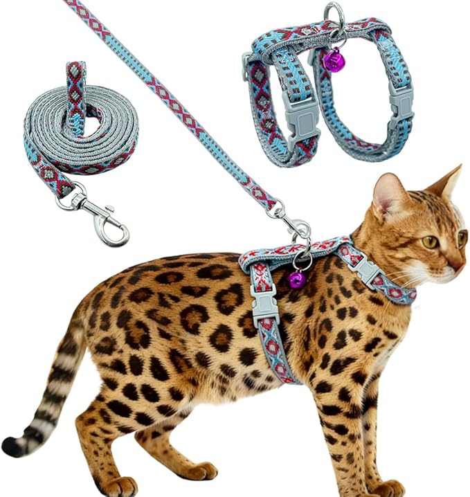 Freezx Cat Harness and Leash Set - Adjustable Escape Proof Cat Harness for Safe Walking - Lightweight Soft Travel Kitten Harness for Small Medium Cats