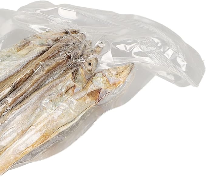 Cat Freeze Dried Fish Treat, High Nutrition Content with Essential Fatty Acids Portable Cat Treats for Heart