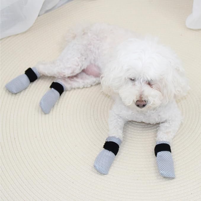 HDKUW Cat Anti-Scratch Shoes, Pet Scratch Deterrent Boots for Cats Small Dogs, Grooming Kitten Accessories Nail Gloves, Adjustable Cat Claw Cover for Bathing Shaving Treatment Checking Gray M