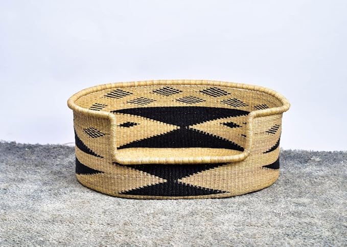 Woven Dog Bed Basket – Handcrafted Natural Bolga Straw Pet Bed, Optional Cushion – Sustainable Dog Furniture