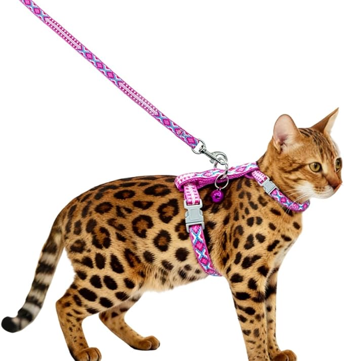 Freezx Cat Harness and Leash Set - Adjustable Escape Proof Cat Harness for Safe Walking - Lightweight Soft Travel Kitten Harness for Small Medium Cats
