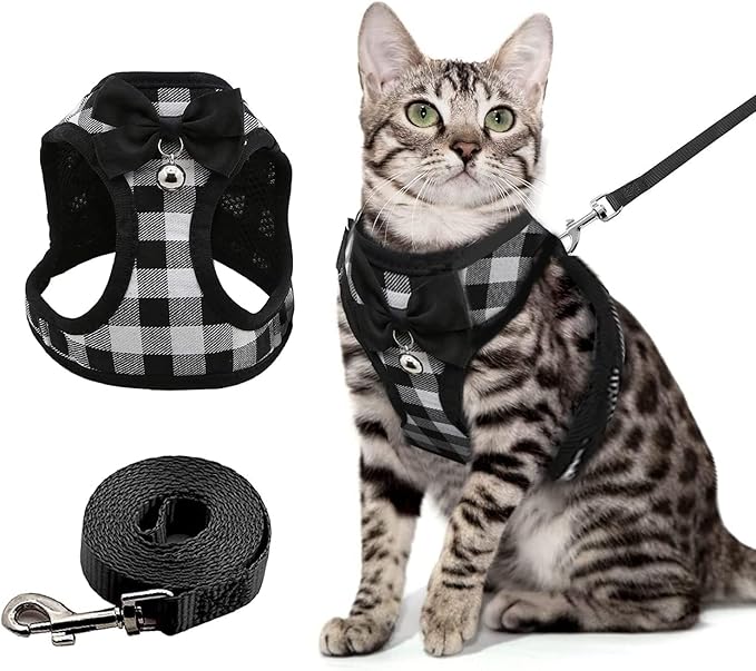 Cat Harness and Leash Escape Proof,Breathable Soft Kittens Vest for Cats Dogs, Escape Proof with Bell and Bow-Knot Decoration Christmas（Black and White，L）