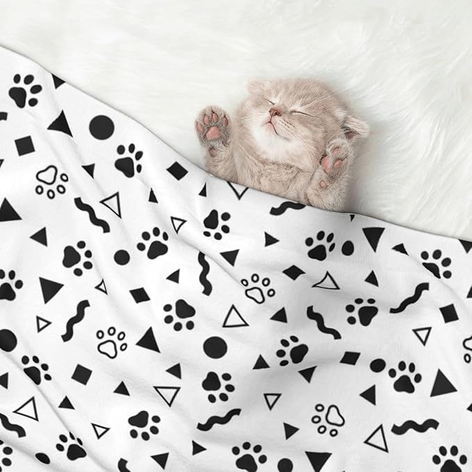 Pet Blanket,Warming Ultra Soft Warming Mat for Indoor Pet Beds & Furniture Reversible Blanket Machine Washable 27.6 * 19.7Inch,Animal Footprints Pattern