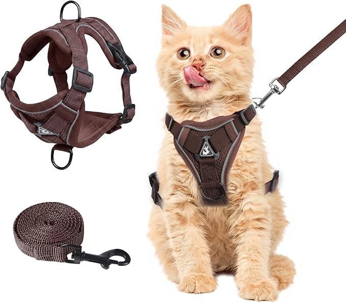 Wanheart Summer cat Chest Harness and Leash, Anti-Escape Adjustable Soft mesh cat Leash and Chest Harness Set for All Types of Cats cat Vests (Brown, S:3.3-6.6lb)