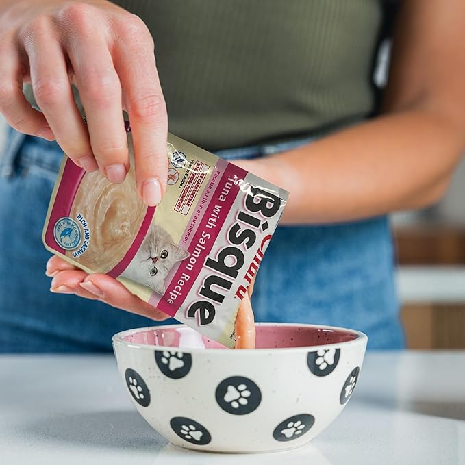INABA Churu Bisque for Cats, Creamy Lickable Purée Side Dish with Vitamin E, 1.4 Ounces per Pouch, 24 Pouches, Tuna Variety
