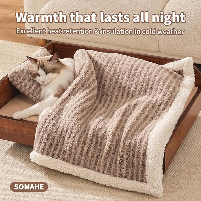 SOMAHE Cat Blankets for Indoor Cats, Faux Fur Pet Blankets for Cats, Washable Kitten Blankets, Soft Plush Reversible Throw Furniture Protector 21"X 18" Blue