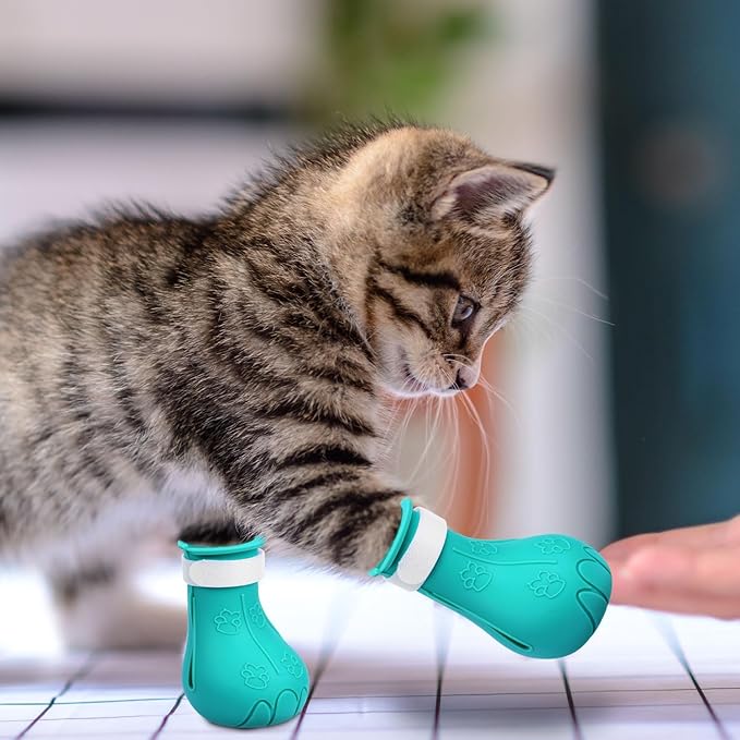 Gosknor 4pcs Cat Feet Covers, Adjustable Anti-Scratch Anti-Bite Silicone Kitten Paw Claw Caps Boots for Nail Trimming Bathing Checking Multifunctional Pet Grooming Protector Products (Blue)
