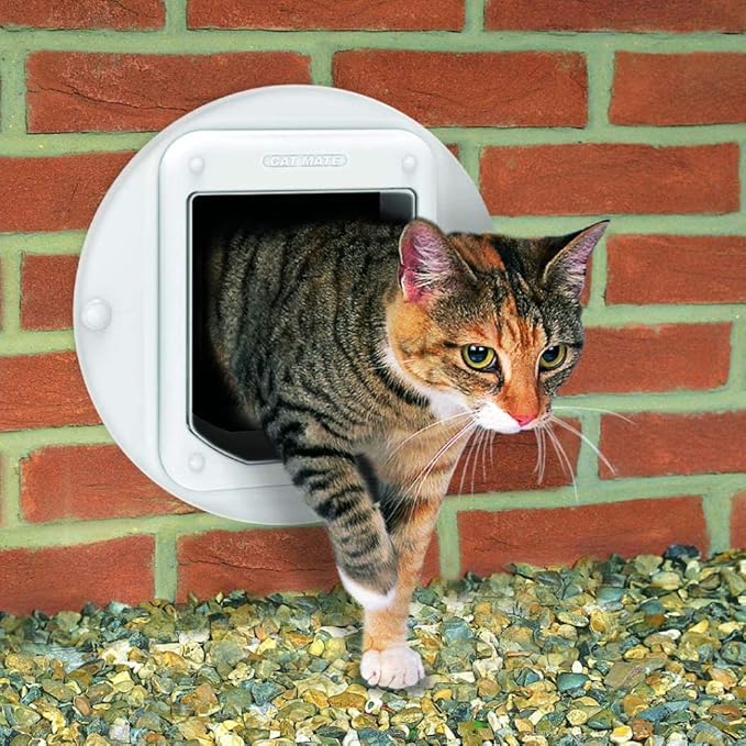 Cat Mate Microchip activated Cat Flap | for up to 30 Cats, Brown
