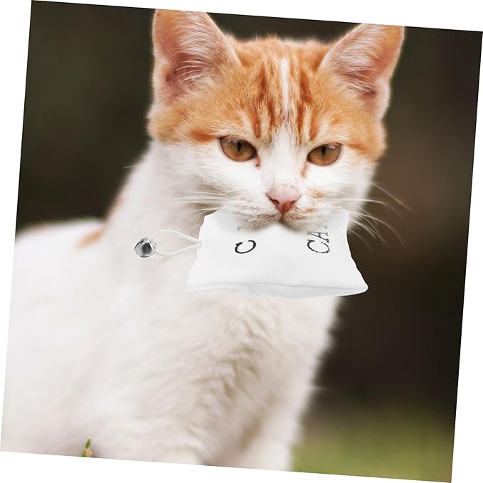 3pcs Catnip Durable Scratch Resistant Catnip Bags for Cats Healthy Material Safe Interactive Play Style