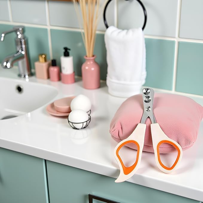 Jowxsx Orange Cat Nail Clippers with Circular Cut Hole,Cat Claw Clippers Cat Nail Trimmers Avoid Over Cutting Pet Nail Clippers Grooming Tool for Cat,Cat Nail and Trimmers，Grooming