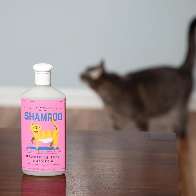 J.R.LIGGETT'S Natural Liquid Cat Shampoo for Sensitive Skin - 100% Detergent Free, Non-GMO, Tear-Free Formula Gently Calms Dry, Itchy Skin - Safe for Kittens and for Regular Use - 8.45 fl oz