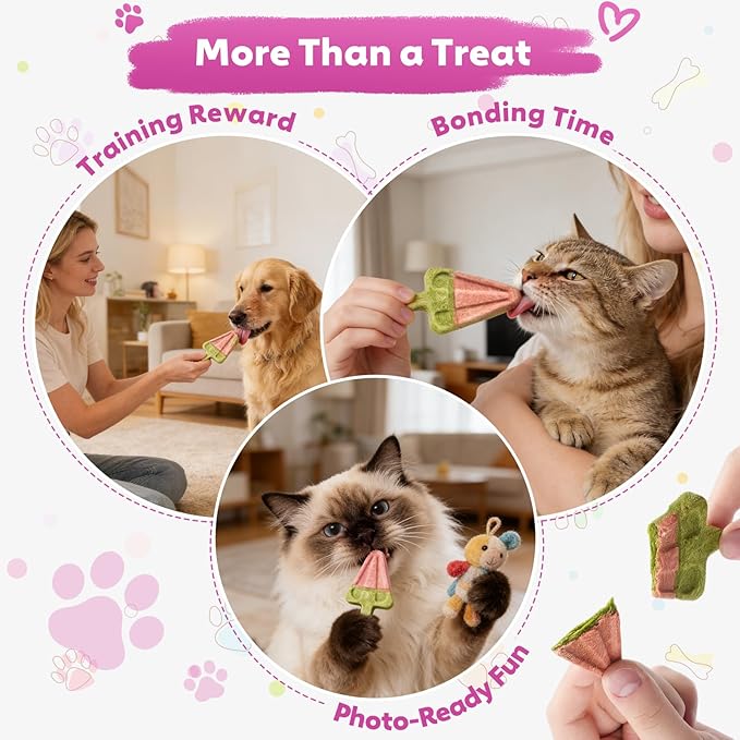 Freeze-Dried Dog & Cat Treats with Watermelon Shapes, Interactive Crunchy Snacks for Indoor Kitten, 100% Natural Chicken Traning Treats for Cat, Small & Medium Dogs, 18 Pack