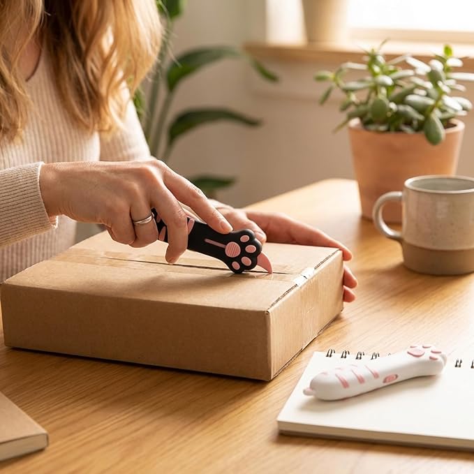 Pink and Black Two-Pack，Cat Paw Box Cutter, Retractable Cat Claw Box Cutter, Stainless Steel Blade for Package Opening
