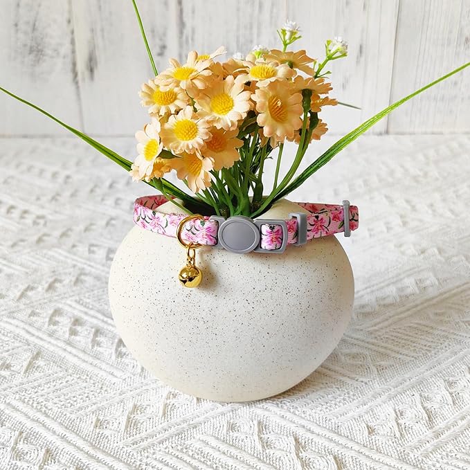 Breakaway Cat Collar, Floral Pattern, Safe Release Buckle, Clear Bell, Polyester Material, for Adult Cats.(Pink Lily)