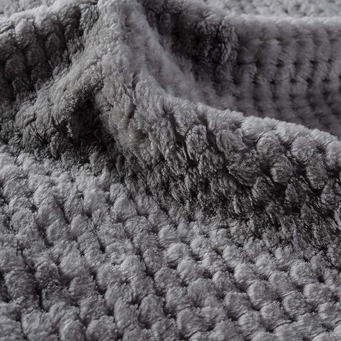 Warm Soft Fuzzy Dog or Cat Blanket, Plush Fleece Throws for Puppy, Kitten, Bed, Couch, Sofa, Travel (L/40" x 48", Grey)