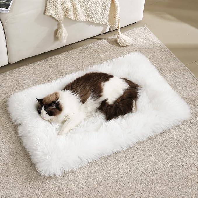 Dog Cat Bed Mat 19.6x31.4 inch, Washable Soft Plush Faux Fur Fluffy Puppy Pad Blanket for Indoor Pet Sleep Cushion White