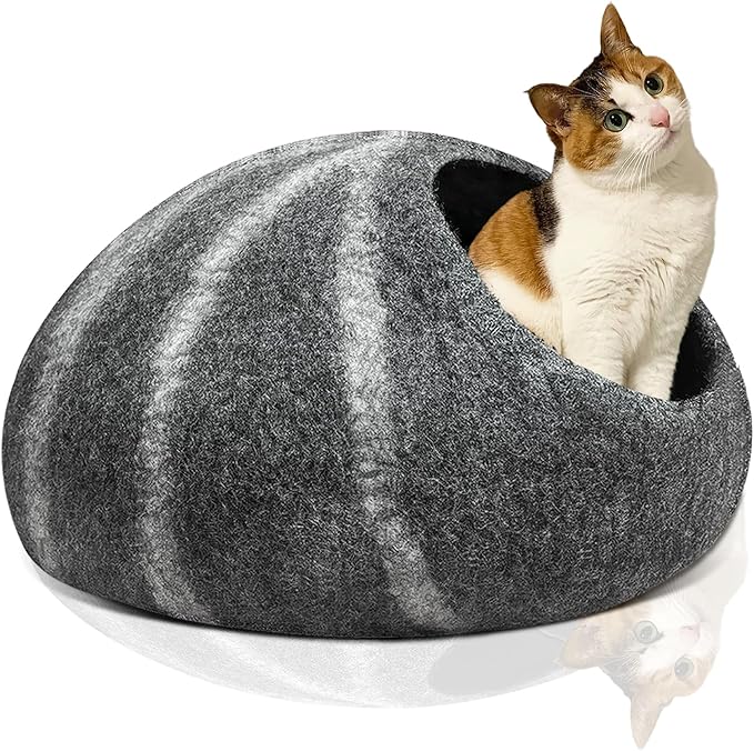 Felted Wool Cat Cave Merino Wool Cat Bed for Indoor Round Cave Cats House mat Handmade Self Warming Comfort