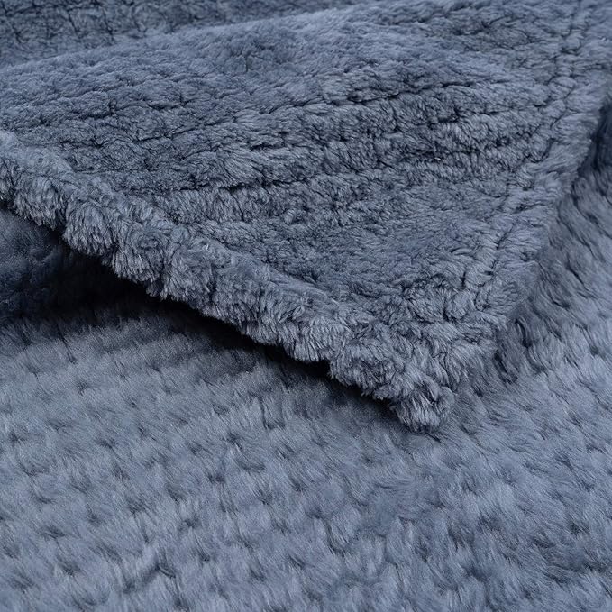 Warm Soft Fuzzy Dog or Cat Blanket, Plush Fleece Throws for Puppy, Kitten, Medium, Large Dogs - Blue (M/32" x 40")