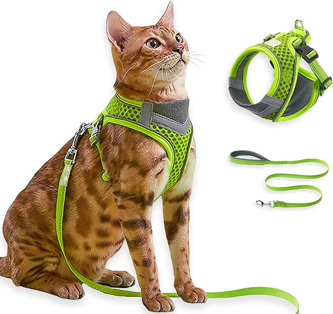 Cat Harness and Leash Set for Comfortable Outdoor Walking, Escape Proof, Adjustable Soft Kitten Vest Harness with Reflective Strip for Cats, Small Dogs (Green, S)