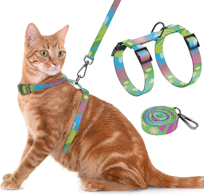 Seyezo Cat Harness and Leash Set, Adjustable Kitten Harness Escape Proof Cats Harness, Soft Lightweight Walking Travel Pet Harness, Cute Kitty Harness Leash Set for Small Medium Cats, Hawaii Green