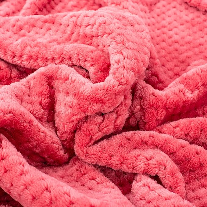 Cranberry Pet Blanket - Warm, Soft, Fuzzy Throws for Dogs & Cats, Plush Fleece for Bed, Couch, Sofa, Travel (S/24" x 32")