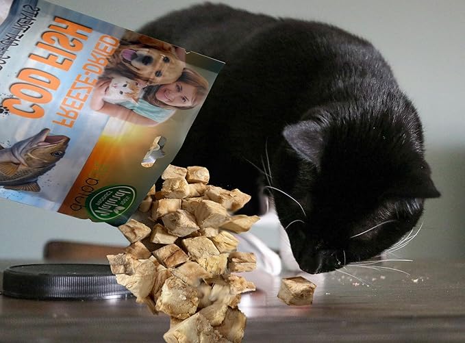 Freeze-Dried Cod Fish Dog & Cat Treats Single-Ingredient, Low-Calorie, Easily Digestible Snacks for All Life Stages & Pets with Food Sensitivities, Promote Healthy Skin/Coat (2 Ounce, COD Fish)