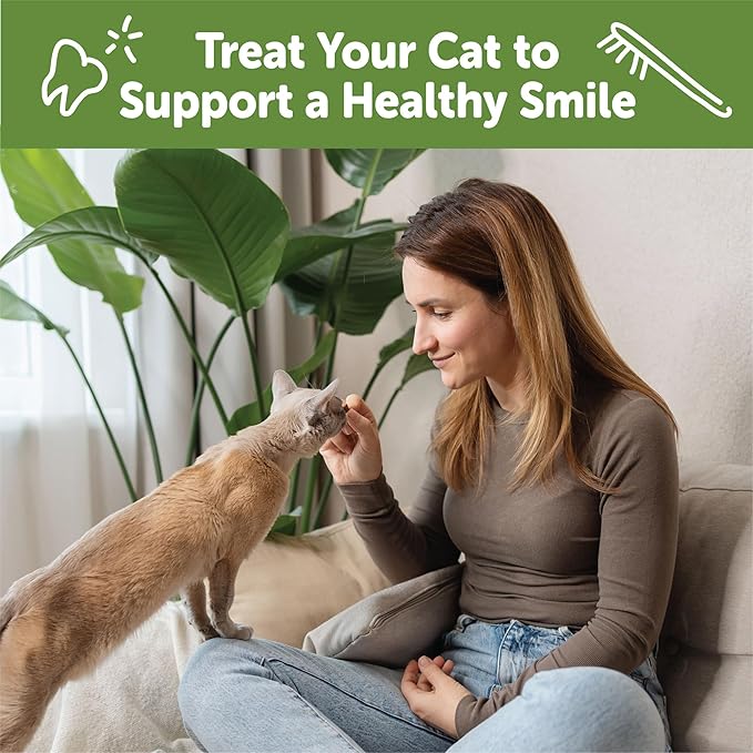 Wellness WHIMZEES Cat Dental Treats, Freshens Breath, Chicken and Tuna Flavor, 4.5 oz Bag