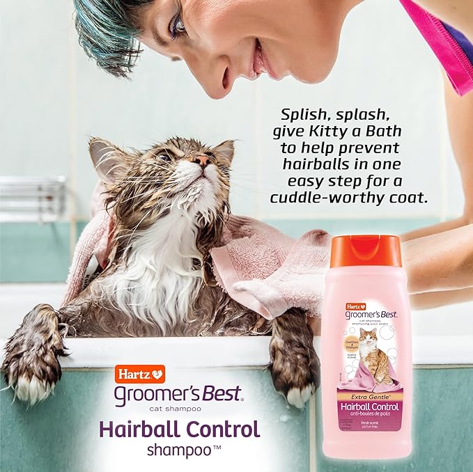 Hartz Groomer's Best Cat Shampoo, Extra Gentle Hairball Control, 15 Ounces (Pack of 2)