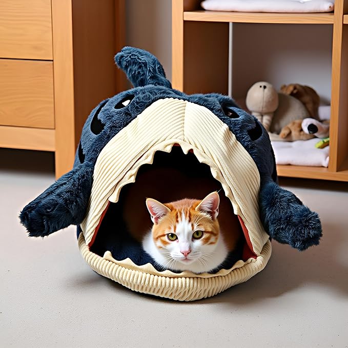 Tipmant Indoor Pet House Bed Cottage Mat for Cat Small Dog Puppy Teddy Cute Shark Shape Warm Soft (Medium, Pet Weight < 13.2 lb)