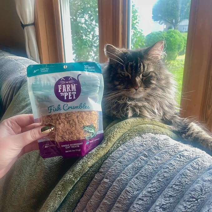 Farm To Pet - Cat Treat Crumbles - 3 oz Single Ingredient Fish Treat and Snacks - Healthy for Indoor Cats and Kitten - Essential Products (Mix with Wet/Dry Food)