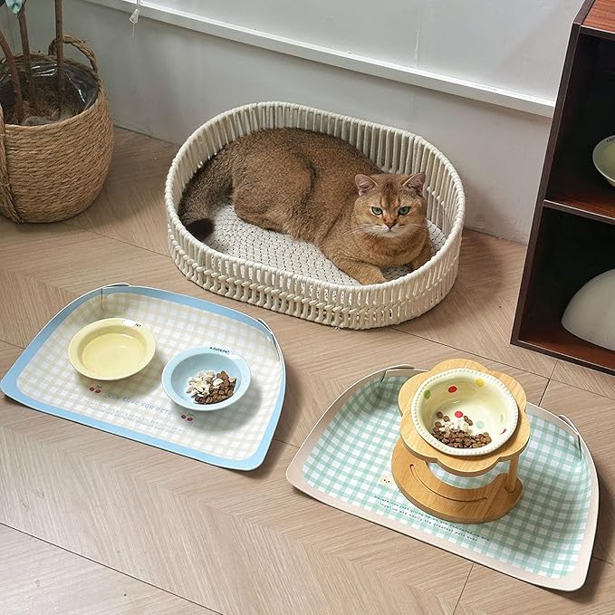 Scratch-Resistant Pet Bowl Mat, PU Placemat for Dogs & Cats, Spill-Proof Design with Easy Maintenance PU Leather Pet Feeding Mat