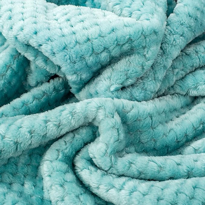 Warm Soft Fuzzy Dog or Cat Blanket, Plush Fleece Throws for Puppy, Kitten, Bed, Couch, Sofa, Travel (L/40" x 48", Robin Blue)