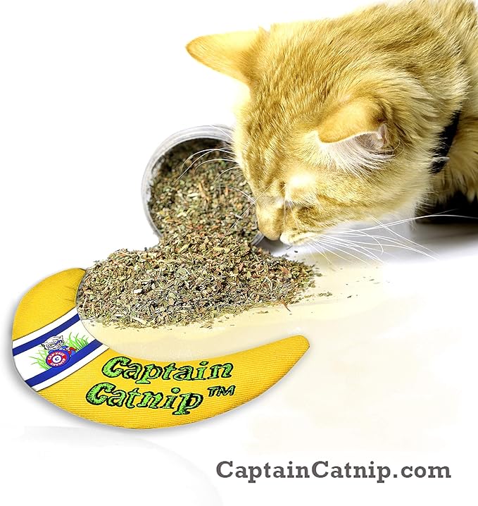 Captain Catnip Cat Banana Toy, Kitten Interactive Toy, Fun Playing Cat Toy, Filled with Organic Catnip for Indoor Cats