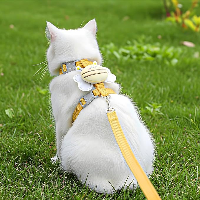Cat Collar and Leash Set, Yellow Bee Pattern,Escape Proof Adjustable Kitten Harness, Soft Breathable Mesh for Small Cats, Bunnies, Rabbits