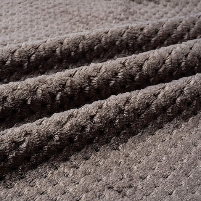 Warm Soft Fuzzy Dog or Cat Blanket, Plush Fleece Throws for Puppy, Kitten, Bed, Couch, Sofa, Travel (L/40" x 48", Dark Grey)
