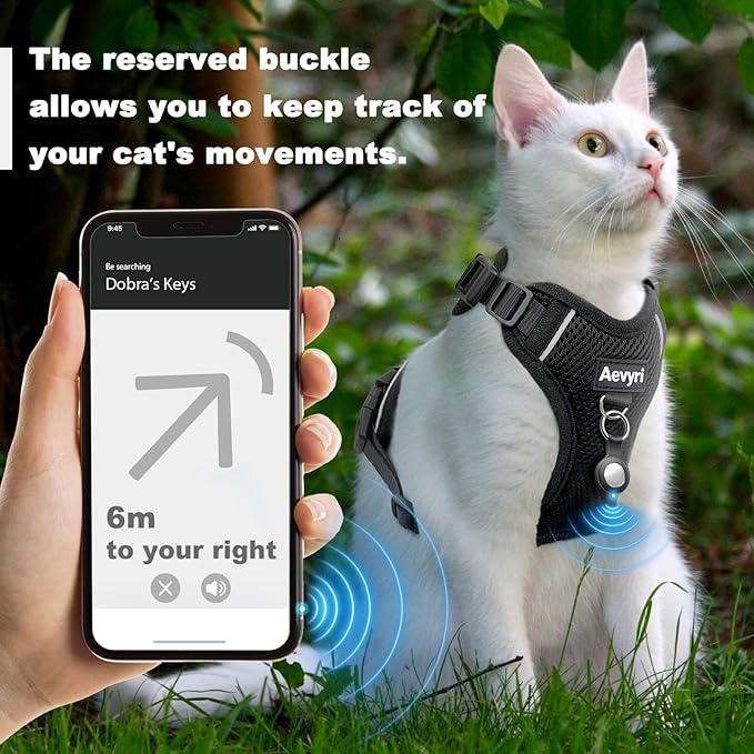 Cat Harness, Cat Harness and Leash for Walking, Adjusted in Four Directions and Breathable Cat Harness for Anti Escape that can be Fitted and Positioned, Reflective Strips Harness, Black, M