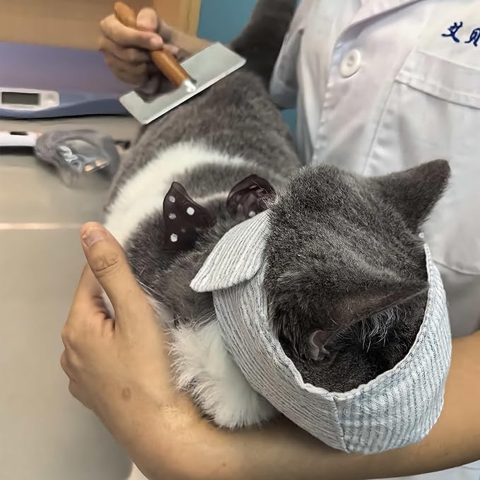 Cat Muzzle for Biting, Adjustable Soft Cat Face Mask for Grooming, Nail Trimming, Ear Cleaning & Vet Visits, Breathable Anti-Bite Muzzle for Aggressive Cats, Secure Pet Mouth Cover(Cover S)